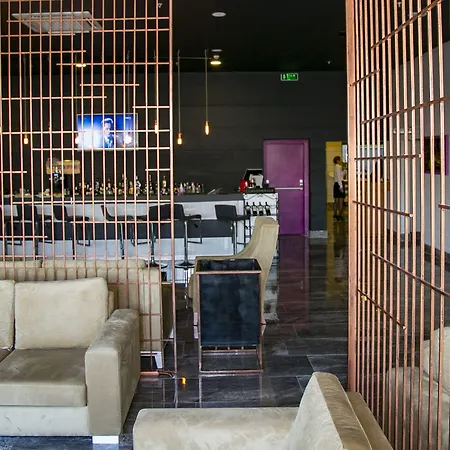 Mayi Hotel