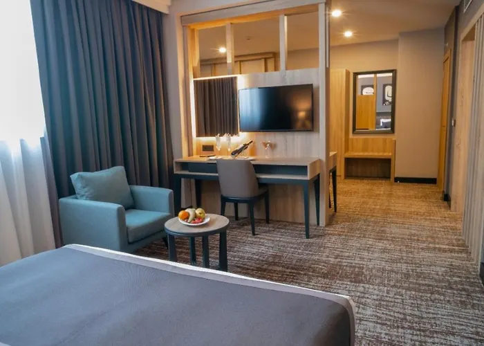 Mayi Κωνσταντινούπολη